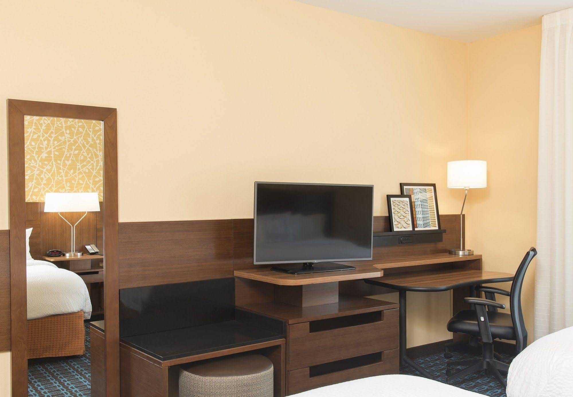 Fairfield Inn & Suites By Marriott Jackson Clinton Exterior photo